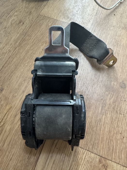 Ремень безопасности оригинал для Бмв продам