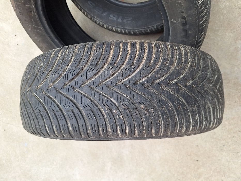Vând 3 cauciucuri 215/55/16