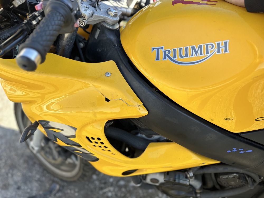 Мотоциклет Триумф 700 RS Triumph 109к.с. 2001