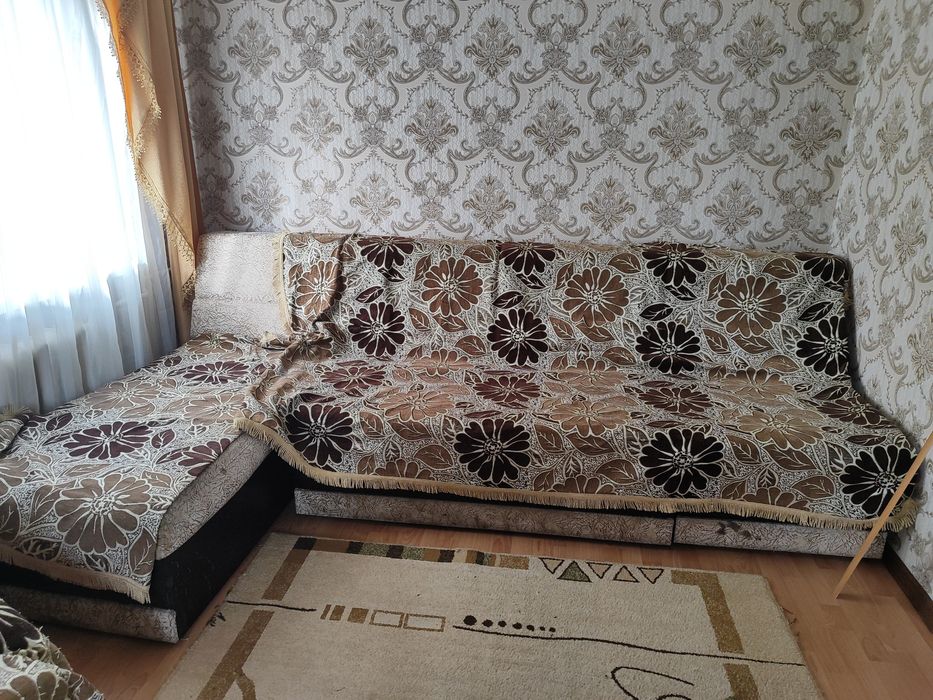 Срочно продам диван