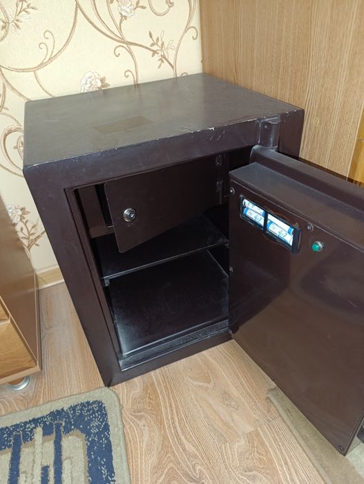 Сейф огнеупорный