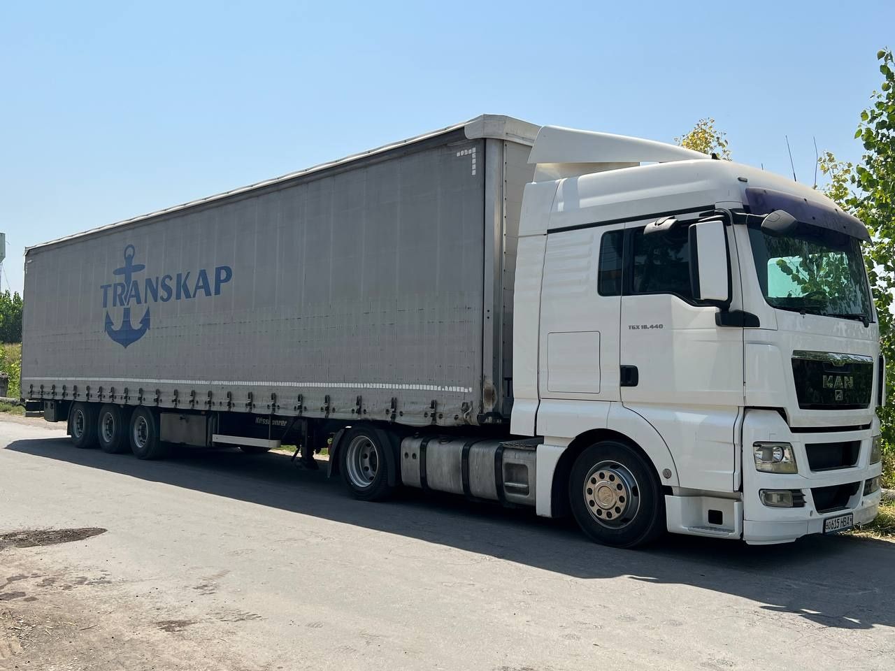MAN TGX 18.440 + Kassbohrer прицеп Сотилади