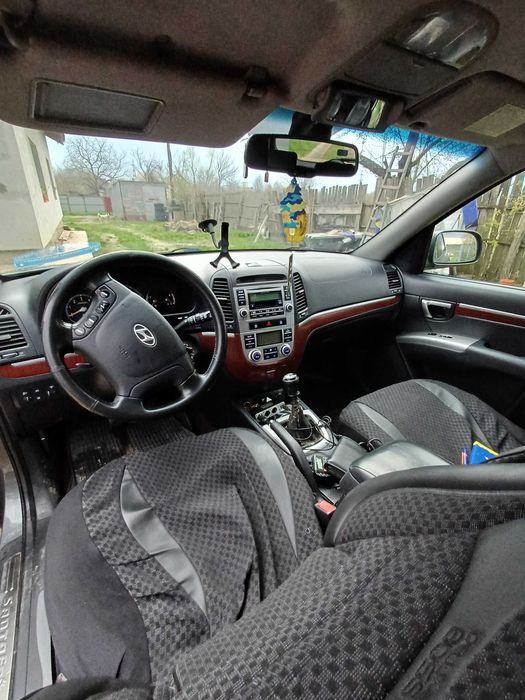 Vand sau schimb Hyundai Santa fe i