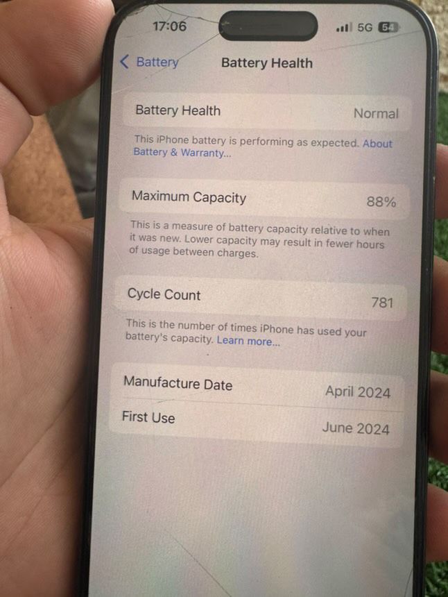 Iphone 15 pro 88%