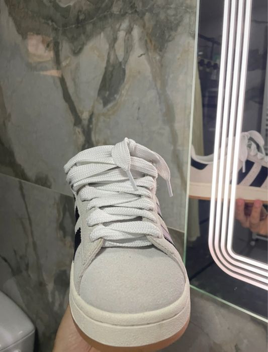 Adidas campus 00’s