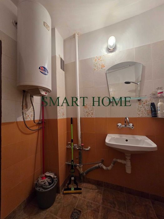 Дава се под наем Тристаен апартамент в Велико Търново, Колю Фичето - 65 кв.м за 280.5 € - Снимка #12