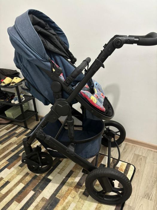 Коляска детская почти новая