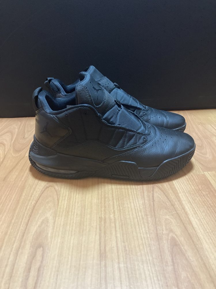 Jordan Stay Loyal 1 Black