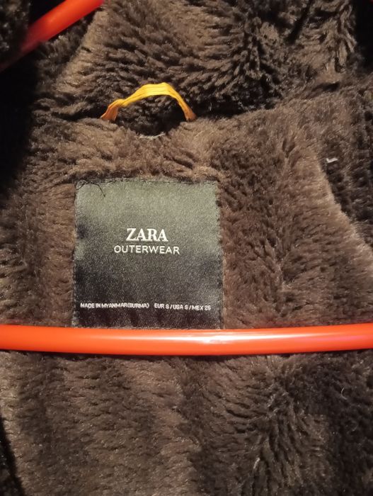 Зимно дамско яке на Зара с топла вата и качулка размер S