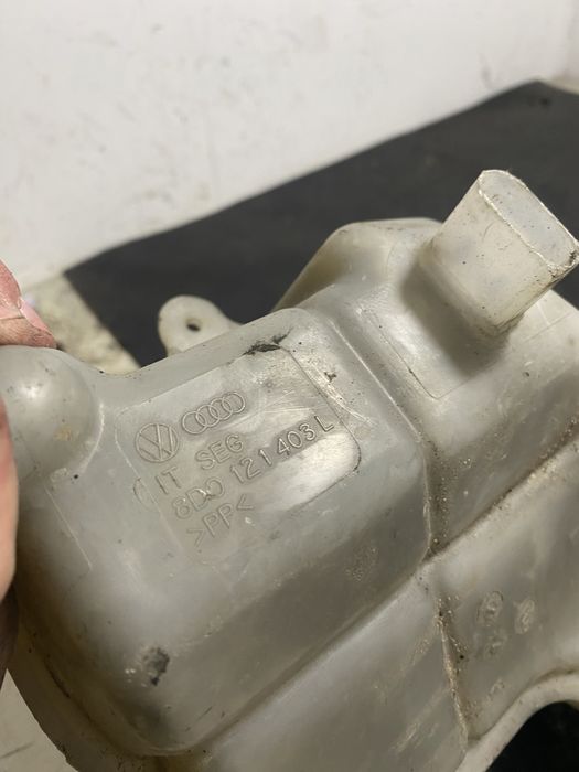 Vas expansiune Audi A6 C5 1.9 TDI AVF AWX 8D0121403