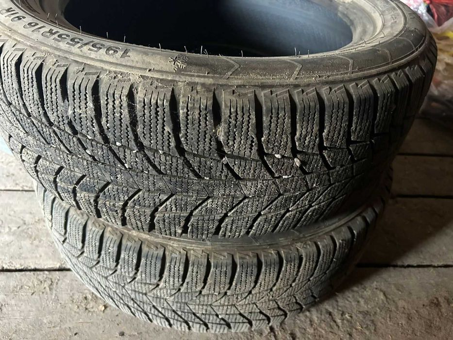 Шины зимные в хорошем состояние