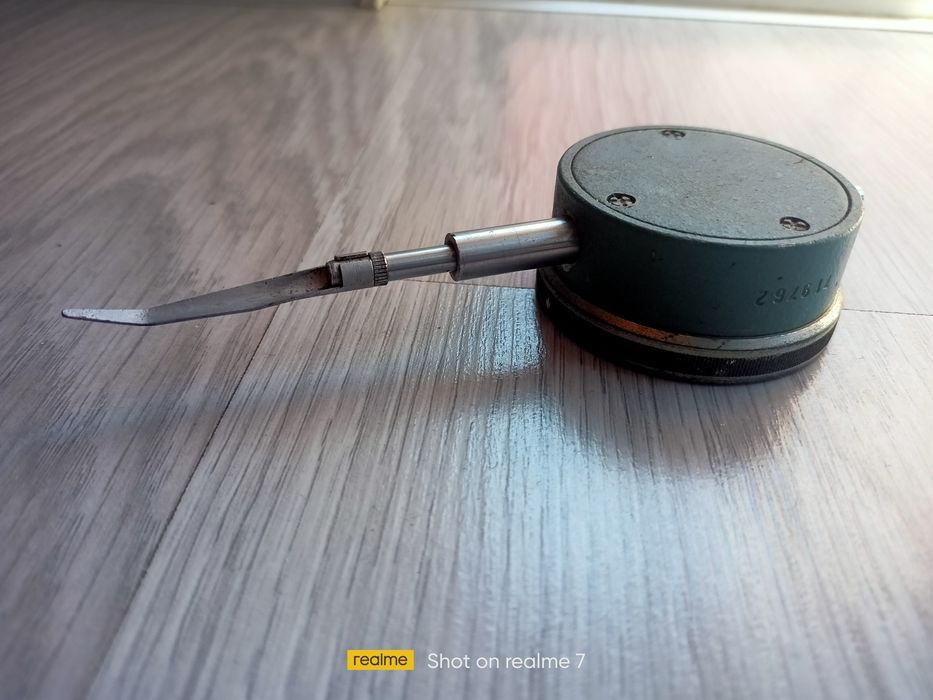 Индикаторен часовник 0,01мм