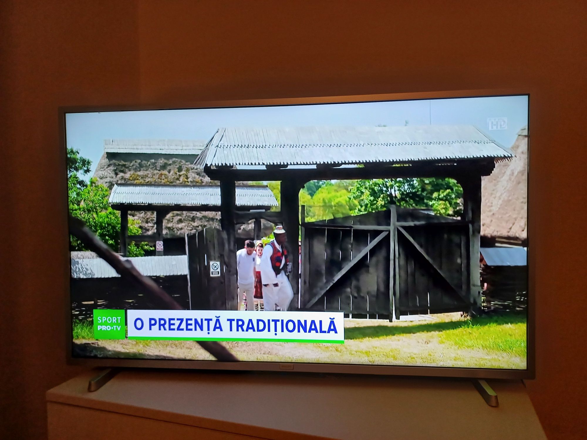 Televizor Smart Philips 110 cm