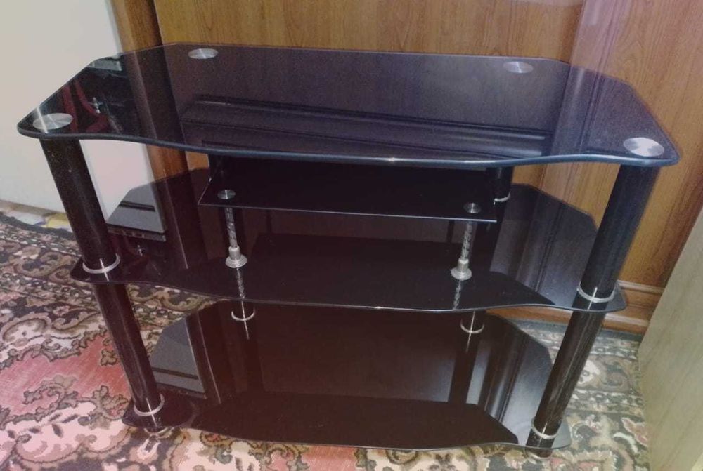 Подставка сатылады жагдайы    жаксы. Накты багасы 25000