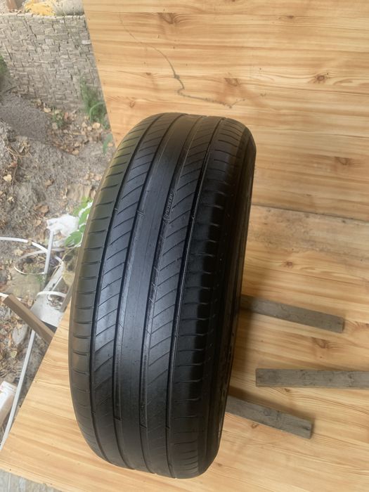 215 60 R17 Одиночка 2024 год !