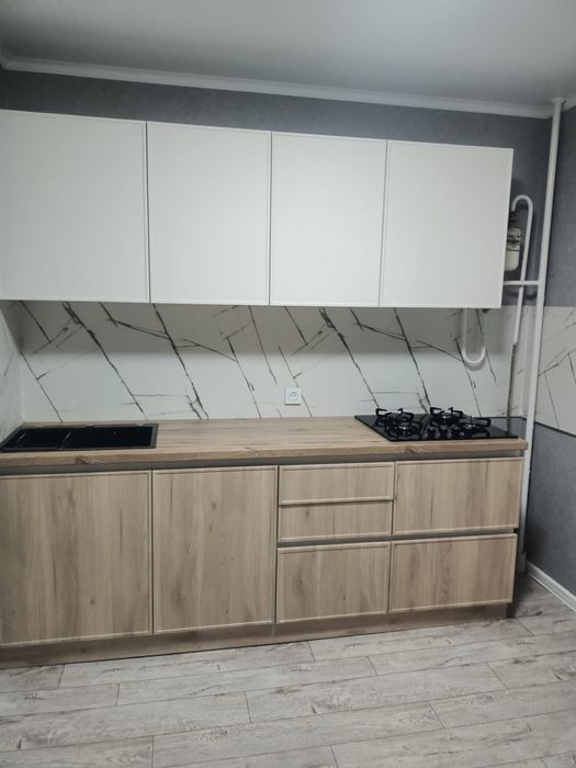 Продам 2 х ком 8 школа
