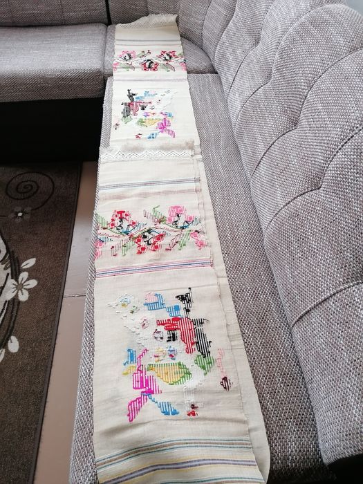 Продавам рьчно изработени кьрпи