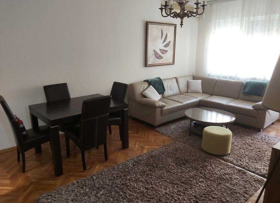 Дава се под наем Двустаен апартамент в Пловдив, Кючук Париж - 61 кв.м за 402.9 € - Снимка #1