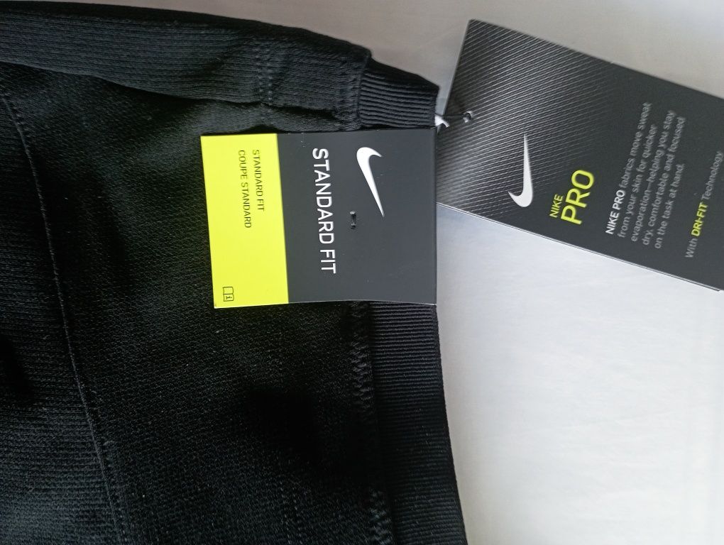 Nike Dry fit - standard fit