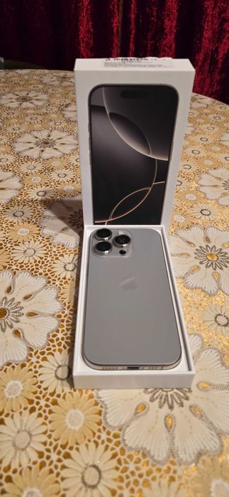 Продавам Apple iPhone 16 Pro 128GB Natural Titanium