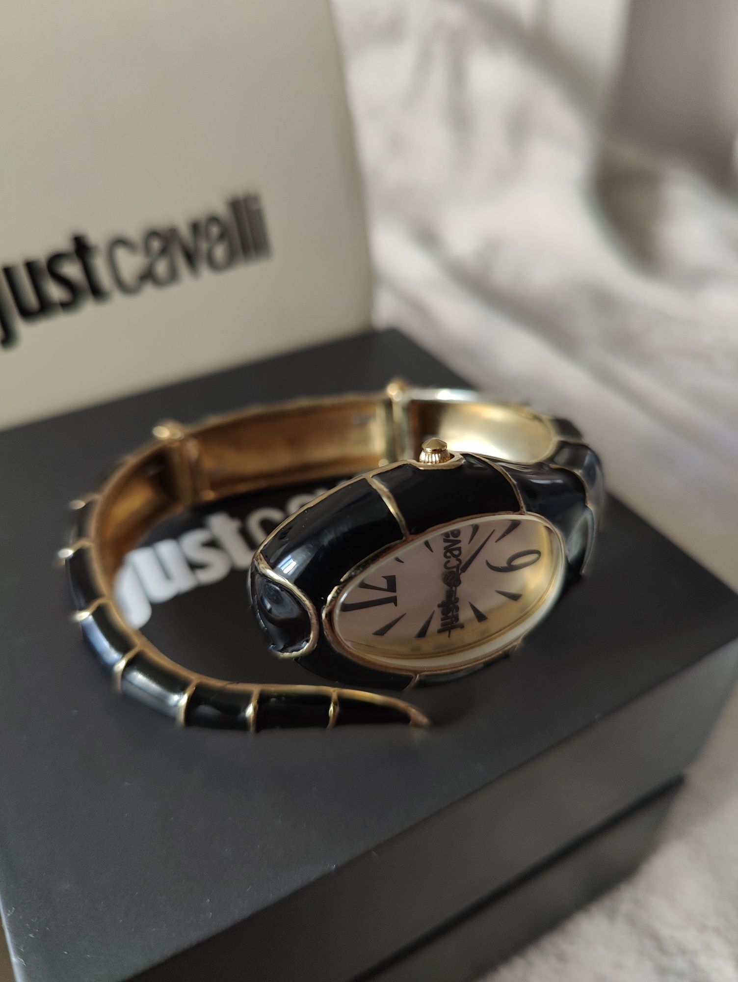 Дамски рядък часовник Just Cavalli