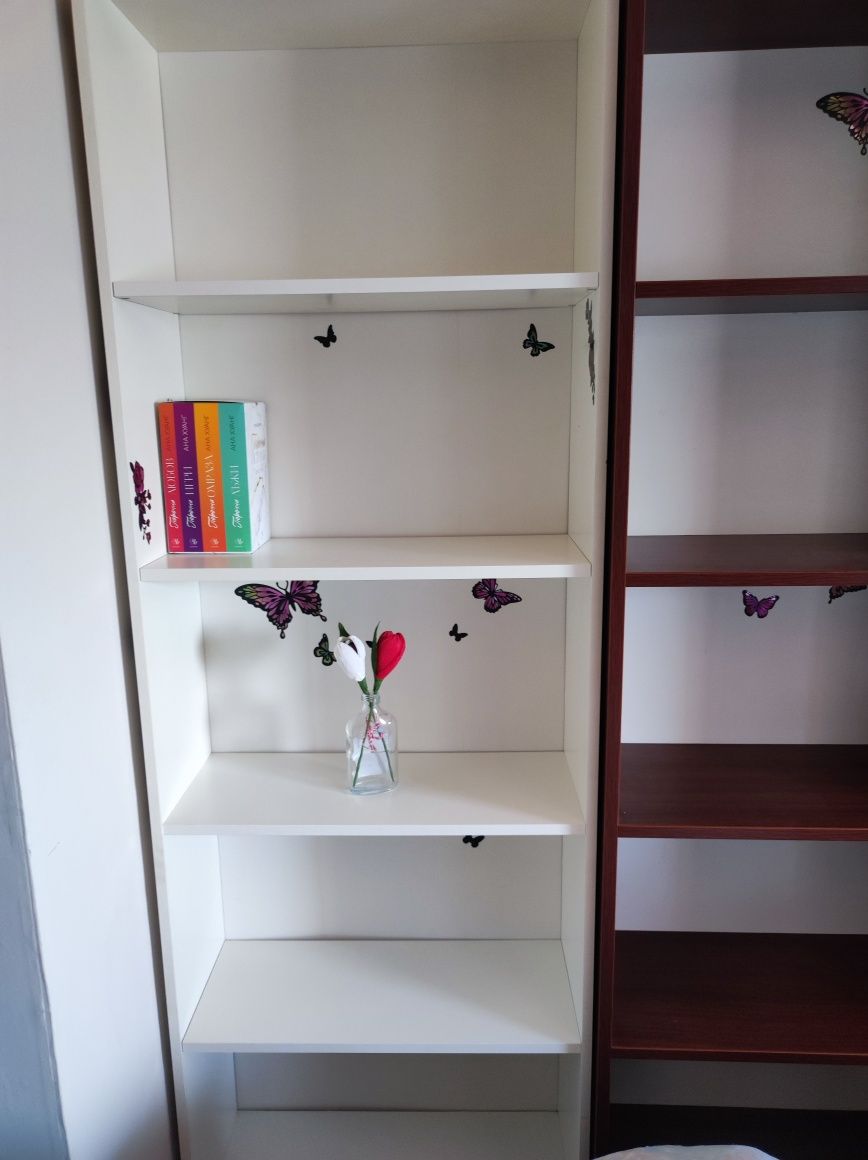 Библиотека за книги/ етажерка