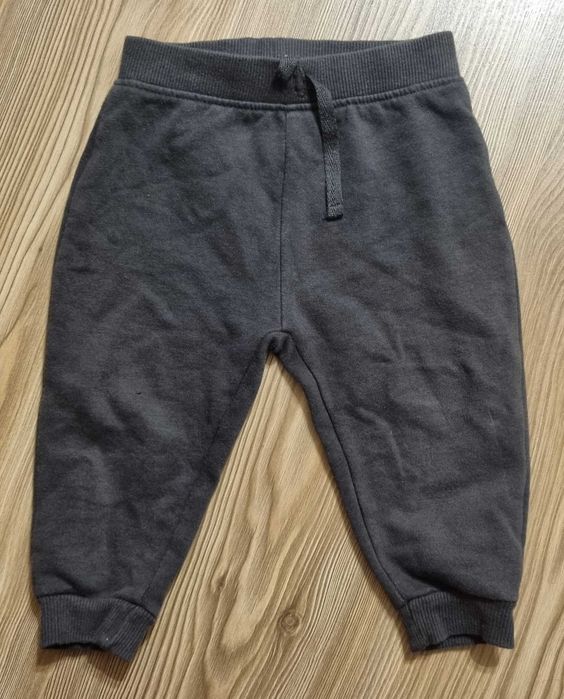 Set bluza si pantaloni bebe marime 80