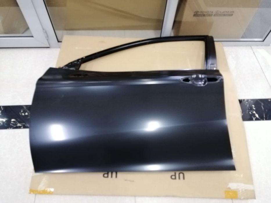 Двери на Toyota Camry 70/75