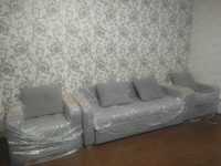Продается диван (новый) с двумя креслами