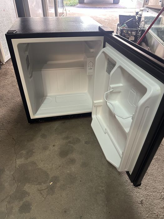 Мини хладилни Candy