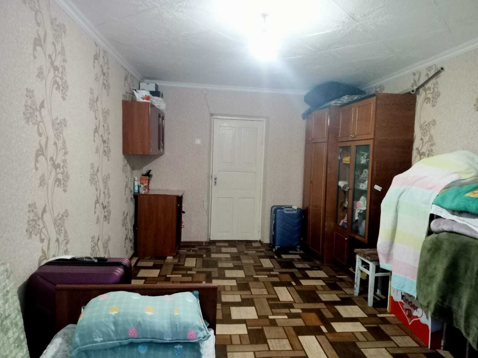 Продается 2- комн в городе, район Боулинга !