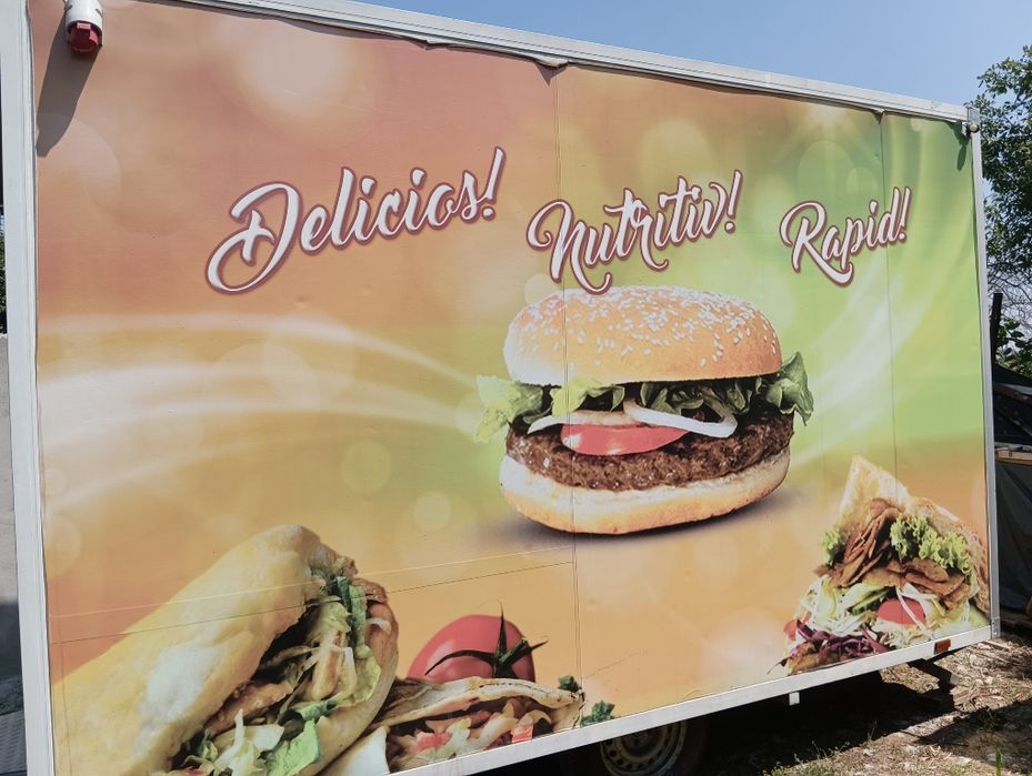 Rulota comerciala fast food