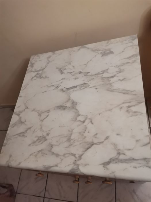 Дървен шкаф от масив шир/дълбочина/височина 60/61/86см