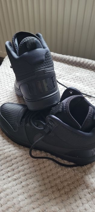 Nike gheata piece nr.43.5/44