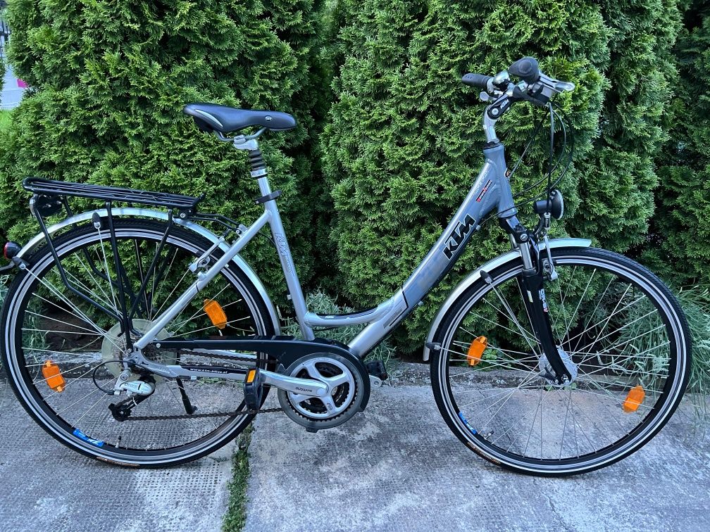Bicicleta dama oras KTM 28" Aluminiu S/M  Dinam în butuc Shimano Deore