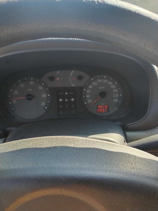 Renault clio 2 1.4 8v