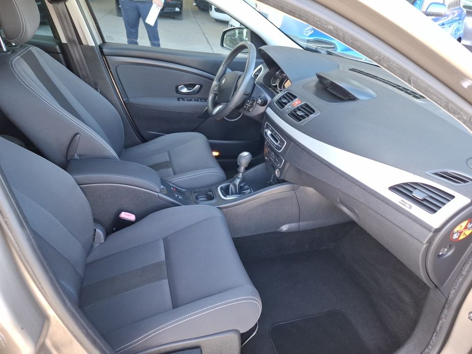 Рено Меган бензин 150к.с