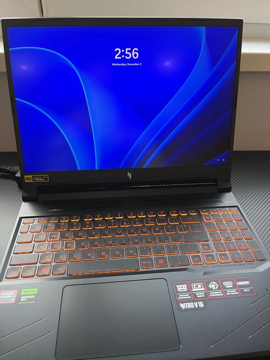 Геймърски лаптоп Acer Nitro V 16 AI в отлично състояние като нов