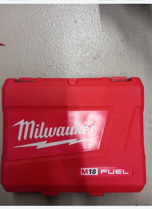 Filetantă cu impact Milwaukee nou cu orindere de 1/2 si 500n.m