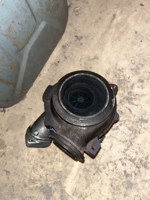 Турбина от бмв x5 3.0 d