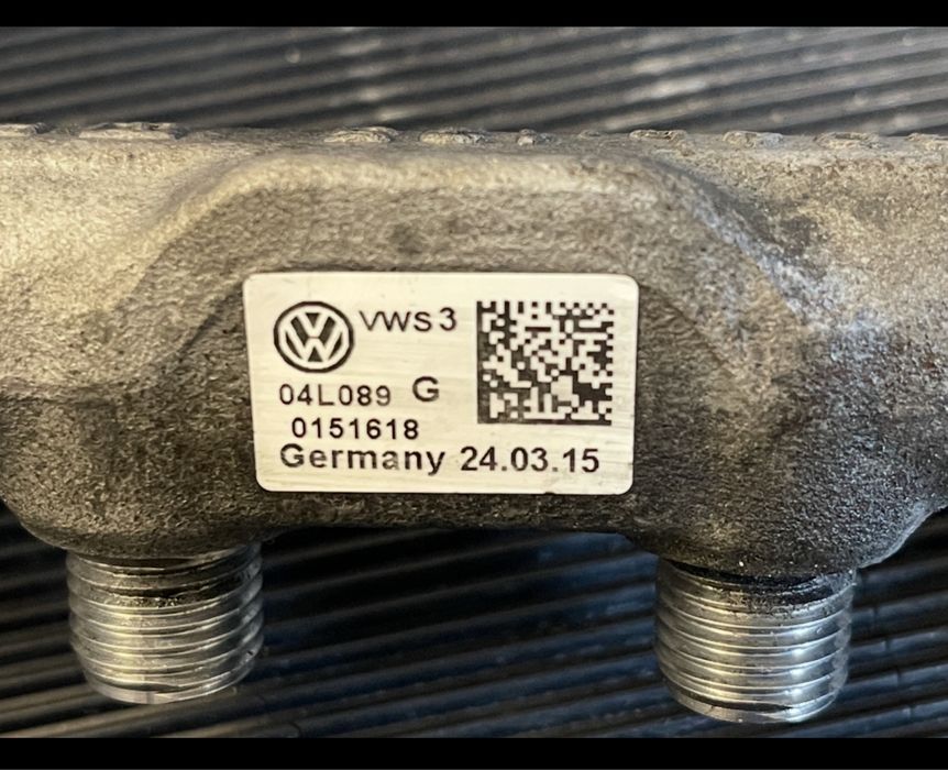 Rampa injectoare passat b8. 04L089G