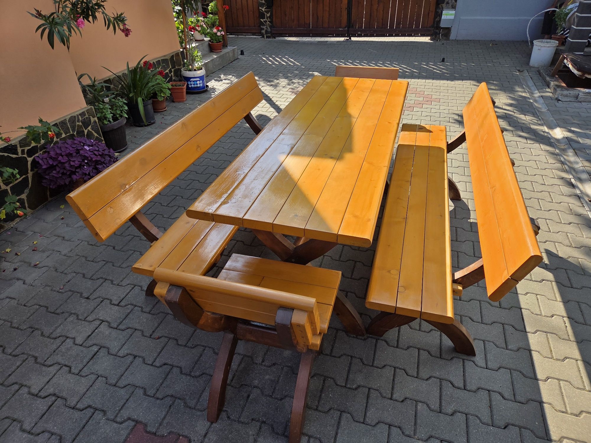 Vând masa  rustica