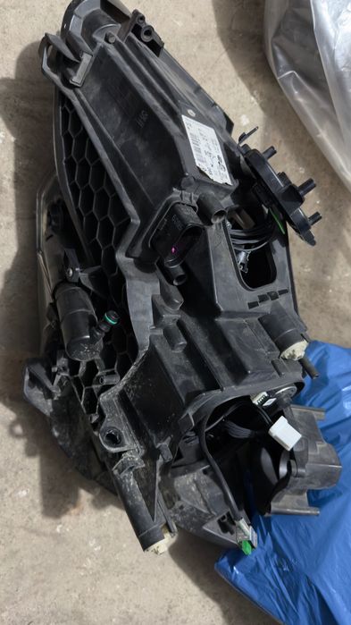 Far Dreapta Skoda Superb 2/FL Xenon/Led