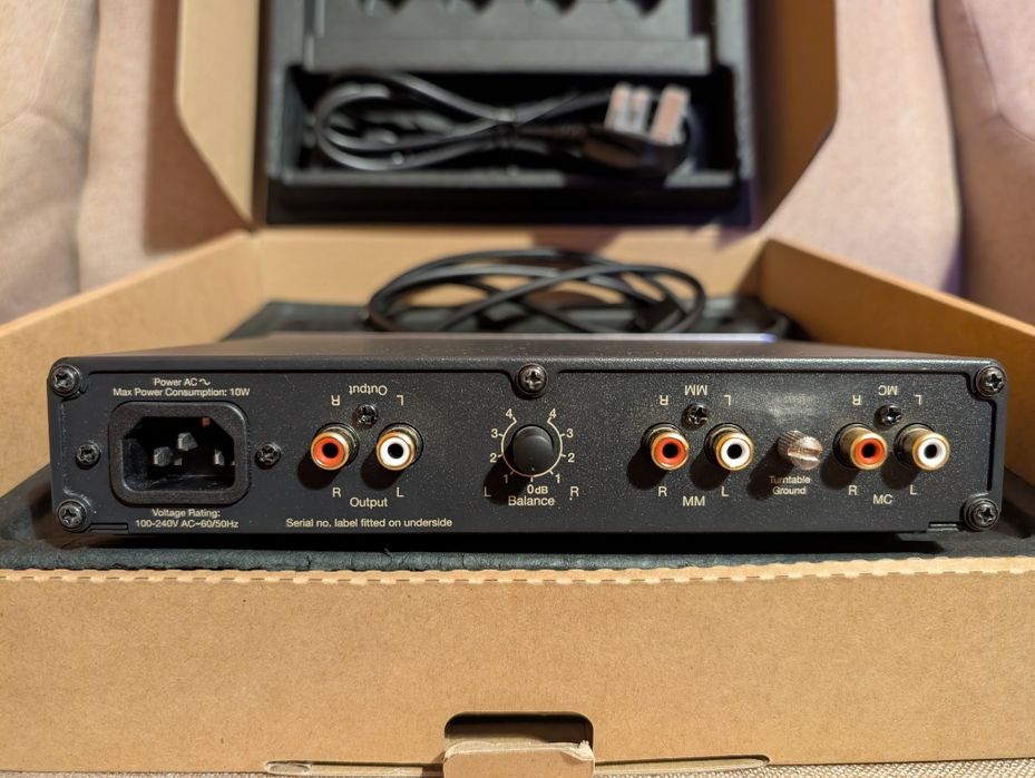 Cambridge Audio Alva Duo cu cablu Pro-Ject Connect It E RCA 1.23m