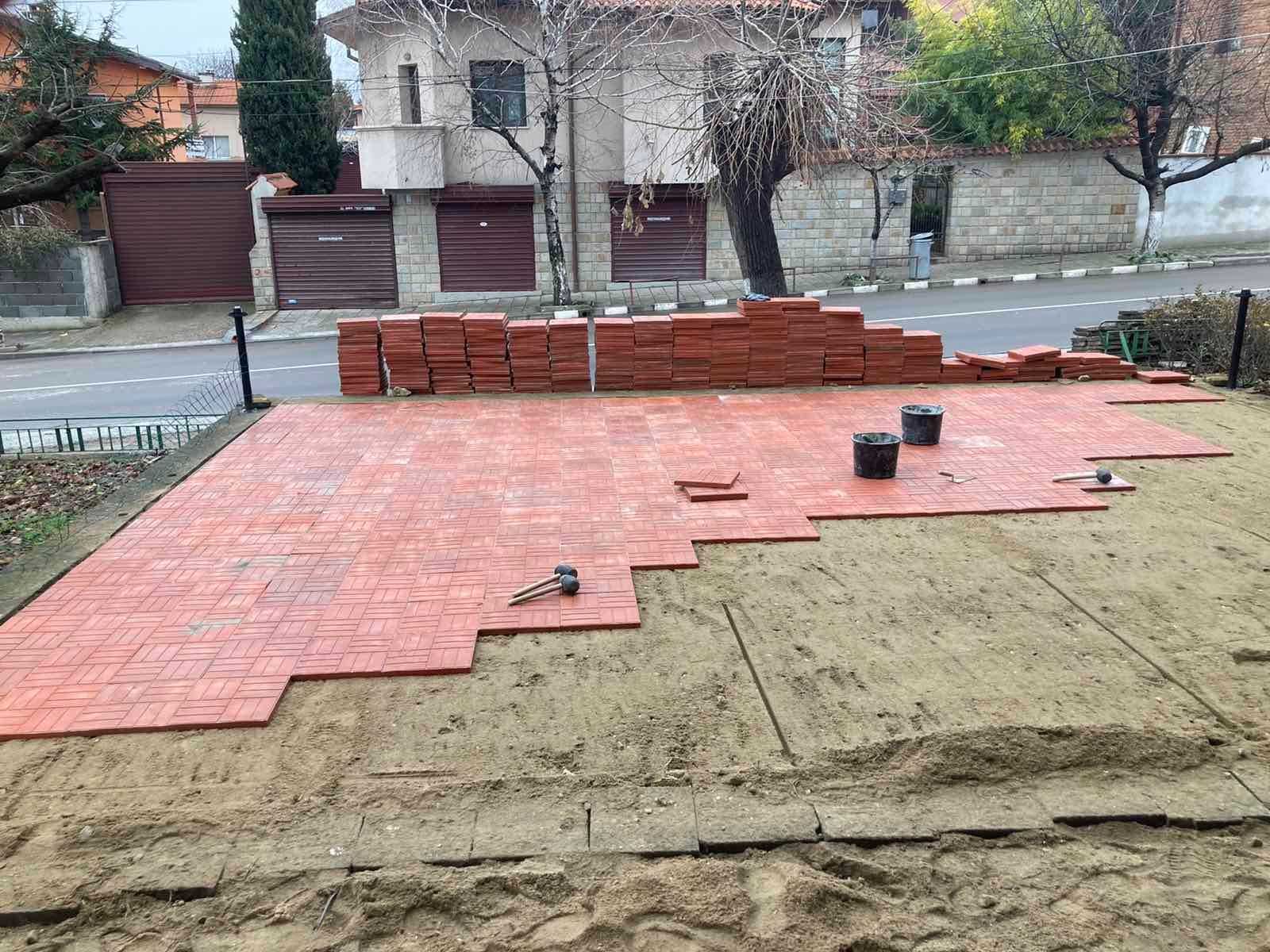 тротоарни плочки, пясъчно-полимерни