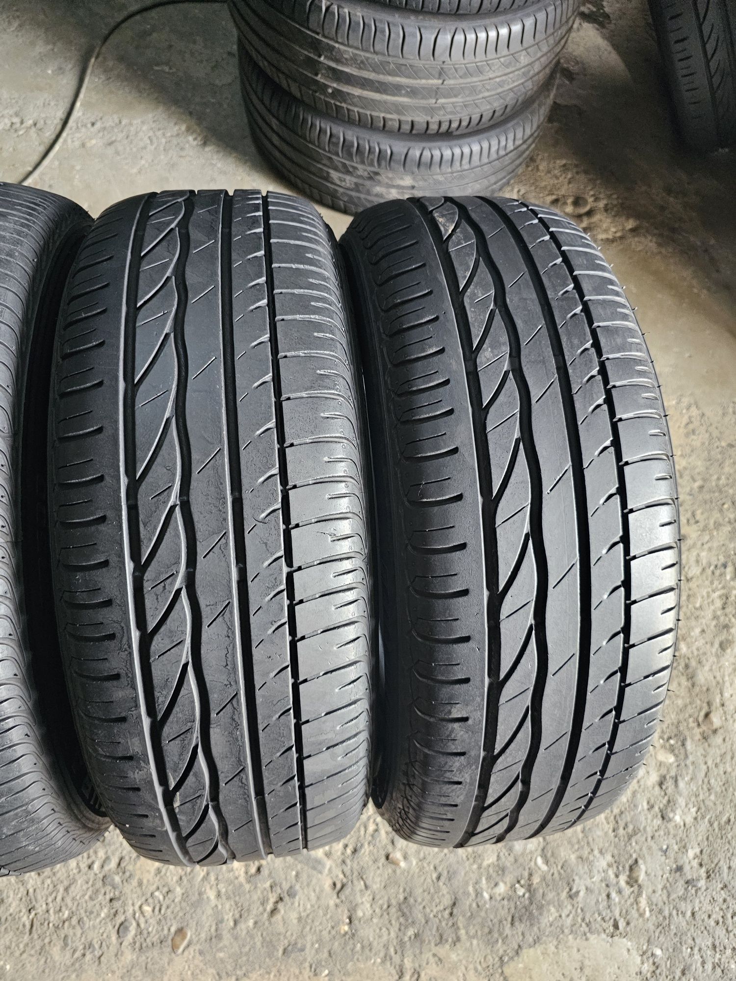 4 anvelope vara 205 60 16 Bridgestone Blizzak