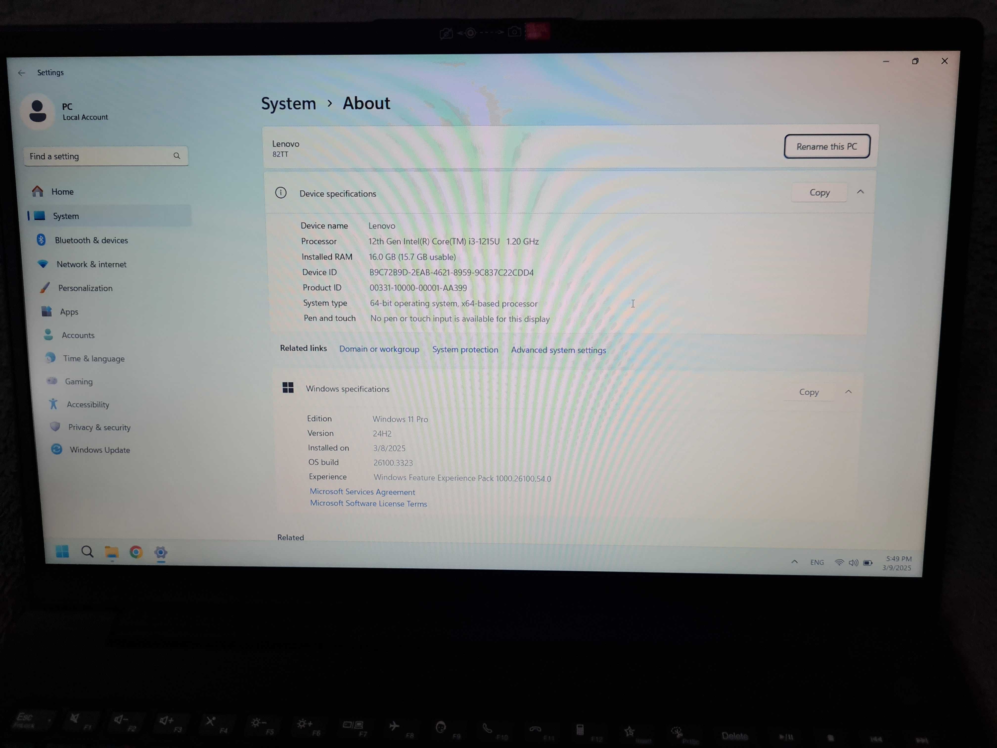 Нов Лаптоп Lenovo V15 G3 IAP - i3-1215U/16GB/512GB