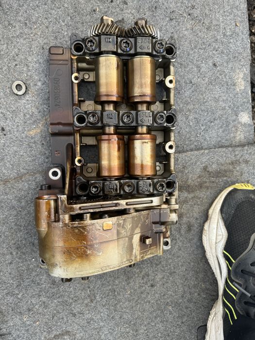 Chiuloasa bloc motor N43 pompa ulei capac culbutori