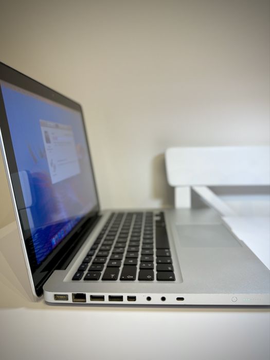 Apple MacBook 5.1 SSD 120GB