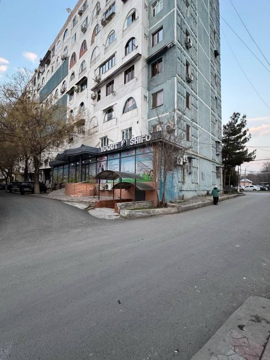 Нежилое 300 кв.м Мега Планет 1-Линия 8 комната Фасад 25 метр